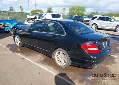 2013 Mercedes-Benz C 250 Sport from USA, damaged, VIN WDDGF4HB3DA755143